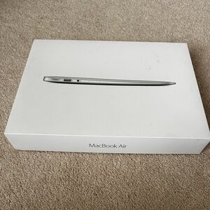 Apple MacBook Air Packaging in White and Silver